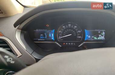 Седан Lincoln MKZ 2013 в 