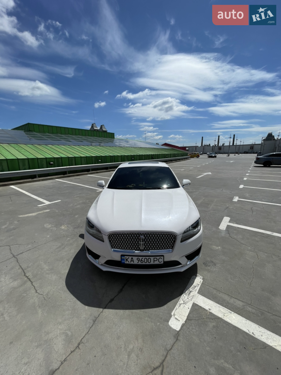 2016 Lincoln MKZ - мініатюра 31