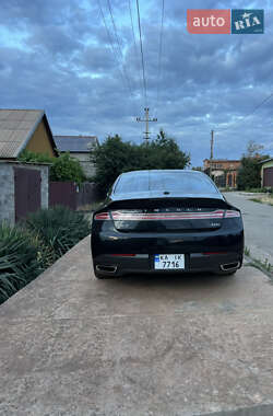 Седан Lincoln MKZ 2013 в 