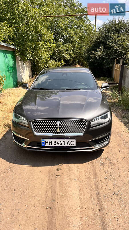 Седан Lincoln MKZ 2018 в Роздільній