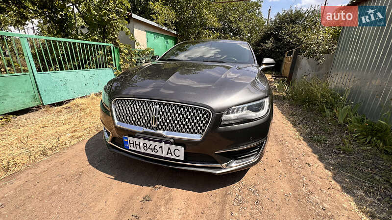 Седан Lincoln MKZ 2018 в Роздільній