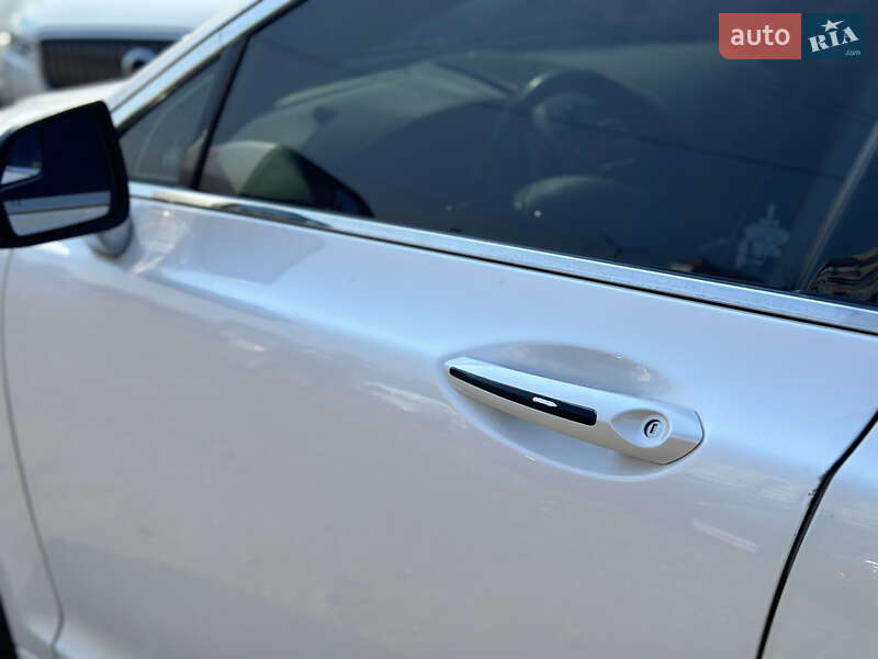 Седан Lincoln MKZ 2016 в Киеве