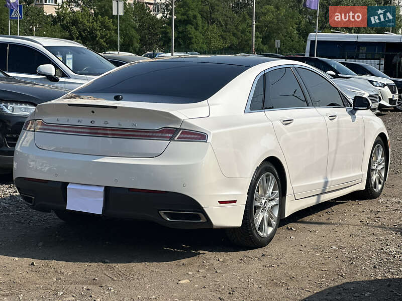 Седан Lincoln MKZ 2016 в Киеве
