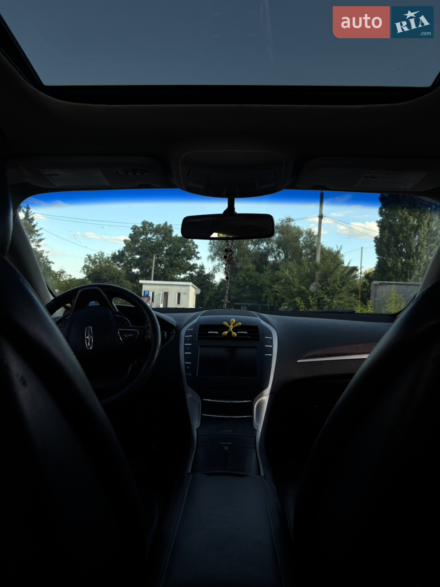 2016 Lincoln MKZ - мініатюра 10