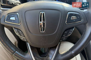 Седан Lincoln MKZ 2016 в 
