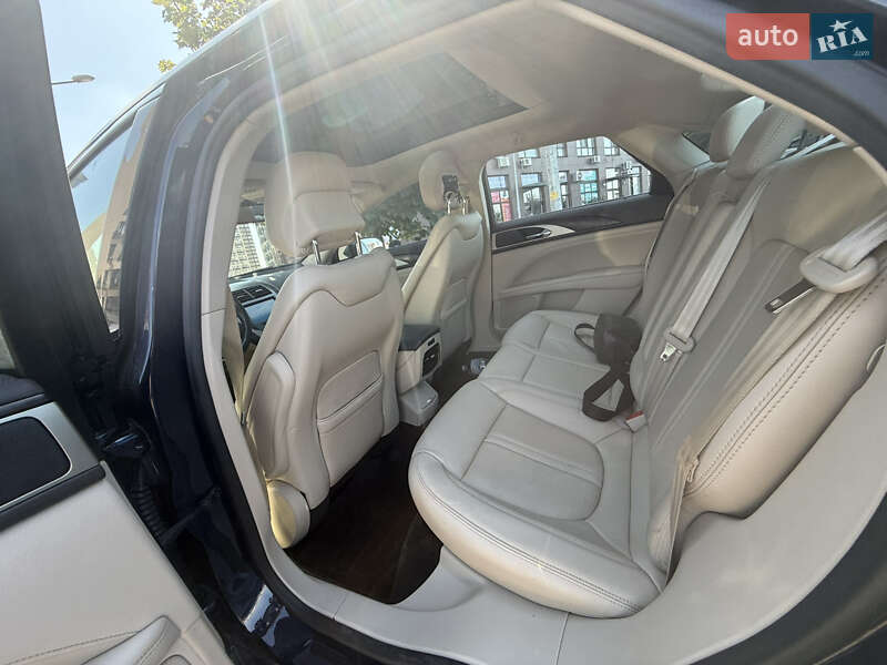 Седан Lincoln MKZ 2016 в Киеве