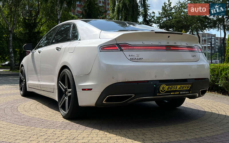 Седан Lincoln MKZ 2016 в Львове