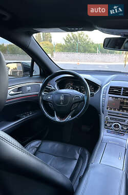 Седан Lincoln MKZ 2016 в 
