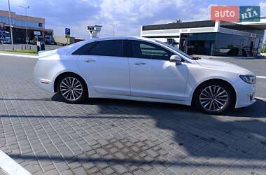 Седан Lincoln MKZ 2018 в 