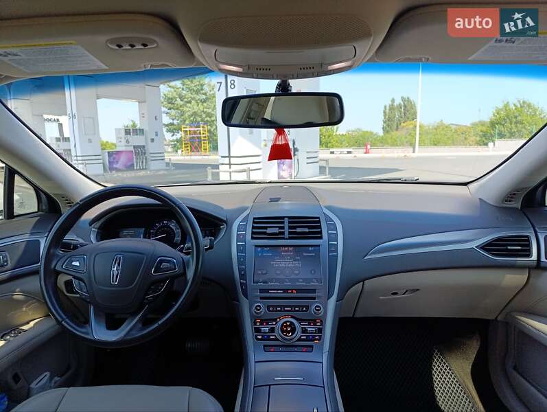 Седан Lincoln MKZ 2018 в Одессе