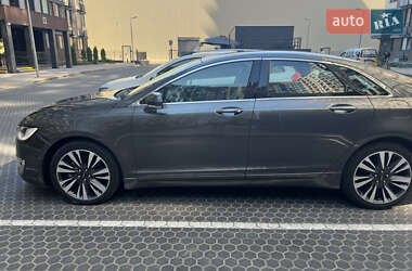 Седан Lincoln MKZ 2019 в 