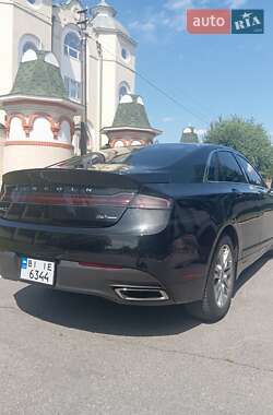 Седан Lincoln MKZ 2013 в 