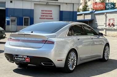 Седан Lincoln MKZ 2013 в 