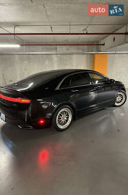 Седан Lincoln MKZ 2014 в 