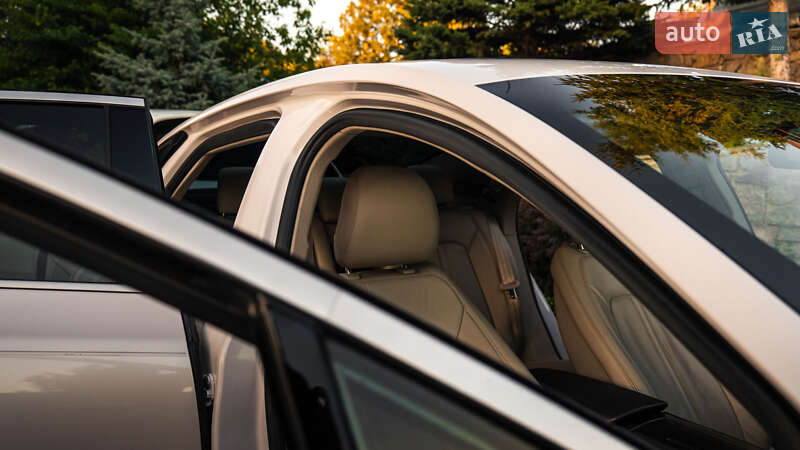 Седан Lincoln MKZ 2016 в Умани