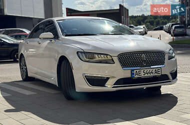 Седан Lincoln MKZ 2016 в 