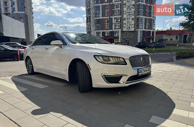 Седан Lincoln MKZ 2016 в 