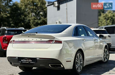 Седан Lincoln MKZ 2013 в 