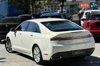 Седан Lincoln MKZ 2013 в 