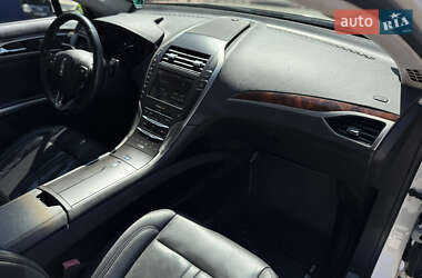 Седан Lincoln MKZ 2013 в 
