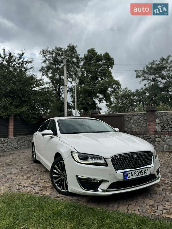 Седан Lincoln MKZ 2018 в 