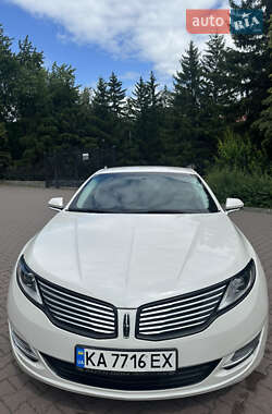 Lincoln MKZ 2015