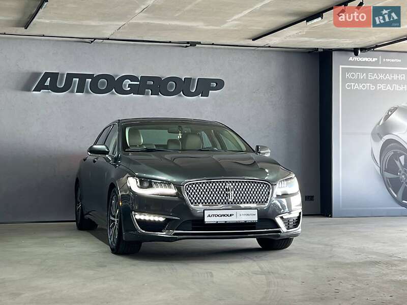 Седан Lincoln MKZ 2017 в 