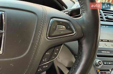Седан Lincoln MKZ 2016 в 
