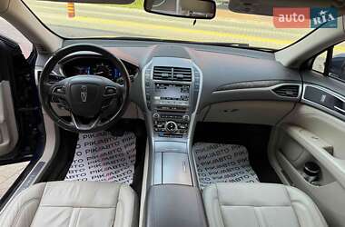 Седан Lincoln MKZ 2016 в 
