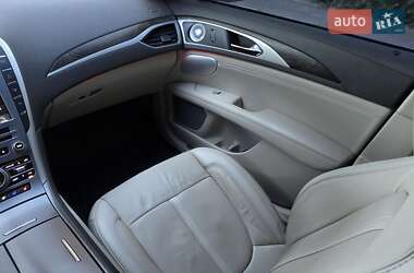 Седан Lincoln MKZ 2020 в 