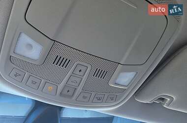 Седан Lincoln MKZ 2020 в 