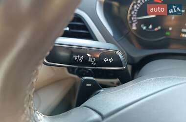 Седан Lincoln MKZ 2019 в 
