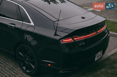 Седан Lincoln MKZ 2014 в 