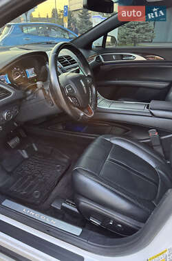 Седан Lincoln MKZ 2016 в 