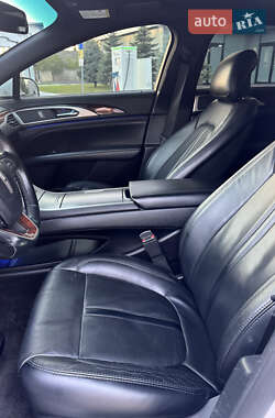 Седан Lincoln MKZ 2016 в 