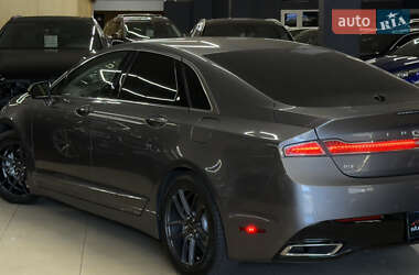 Седан Lincoln MKZ 2014 в 