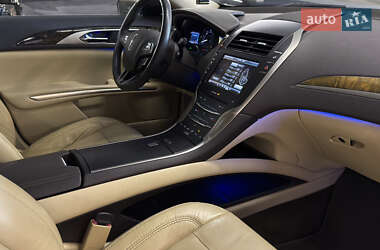 Седан Lincoln MKZ 2014 в 