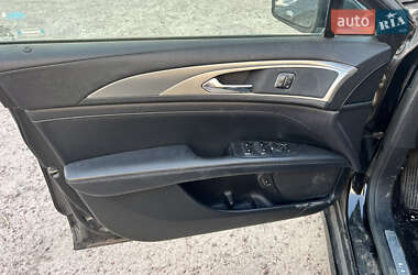 Седан Lincoln MKZ 2016 в 