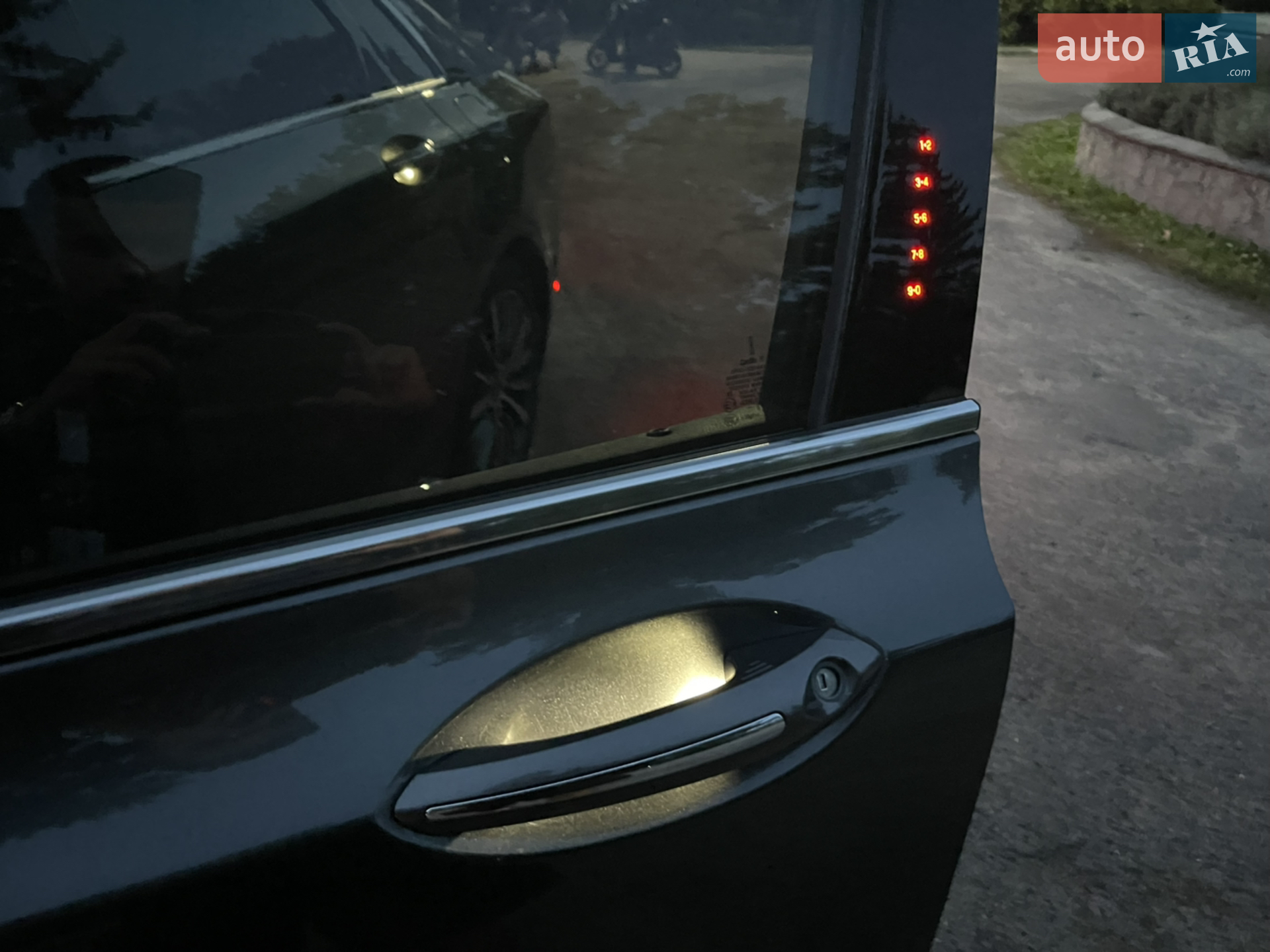 2019 Lincoln MKZ - мініатюра 11