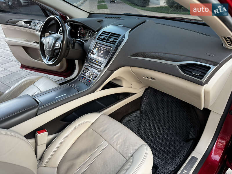 Седан Lincoln MKZ 2020 в Киеве