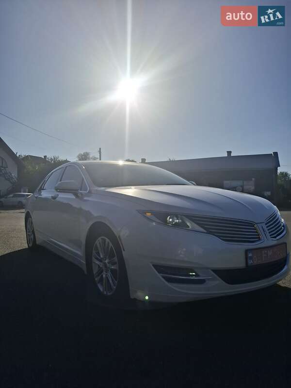 Седан Lincoln MKZ 2014 в Львове
