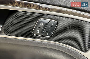 Седан Lincoln MKZ 2012 в 