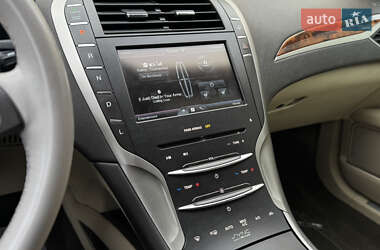 Седан Lincoln MKZ 2014 в 