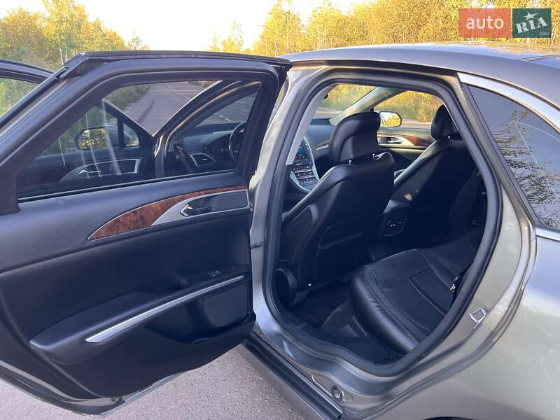 Седан Lincoln MKZ 2015 в Киеве