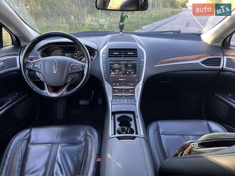 Седан Lincoln MKZ 2015 в Киеве
