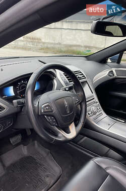 Седан Lincoln MKZ 2017 в 