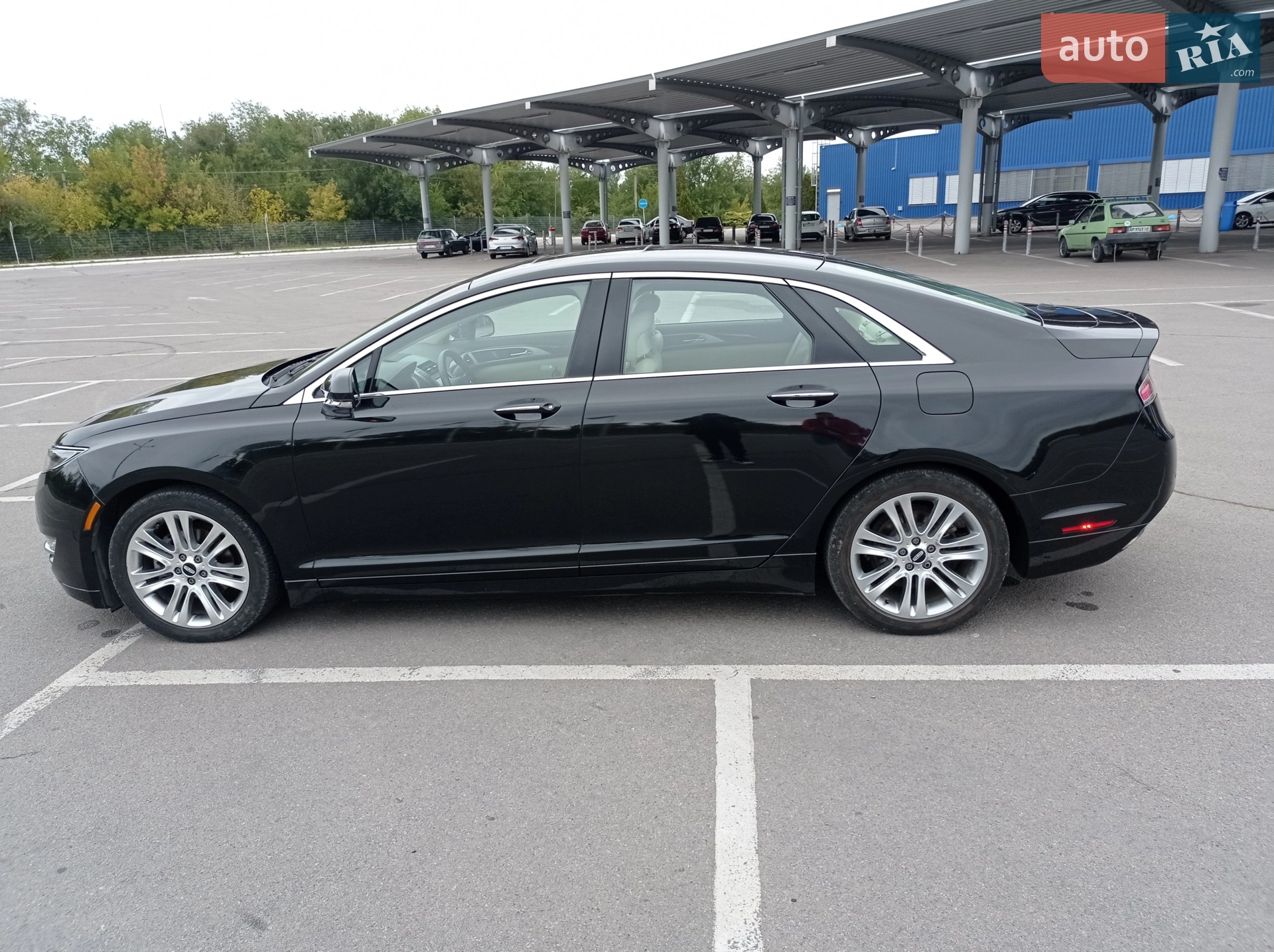 2014 Lincoln MKZ - мініатюра 9