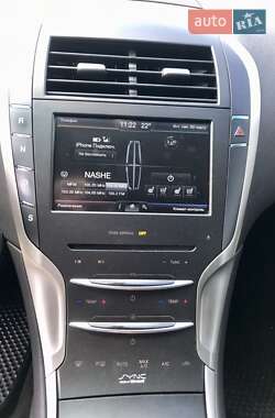 Седан Lincoln MKZ 2014 в 