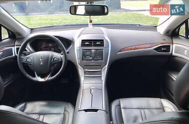 Седан Lincoln MKZ 2014 в 