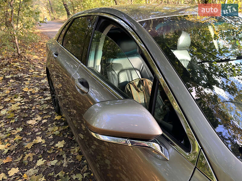 Седан Lincoln MKZ 2015 в Киеве